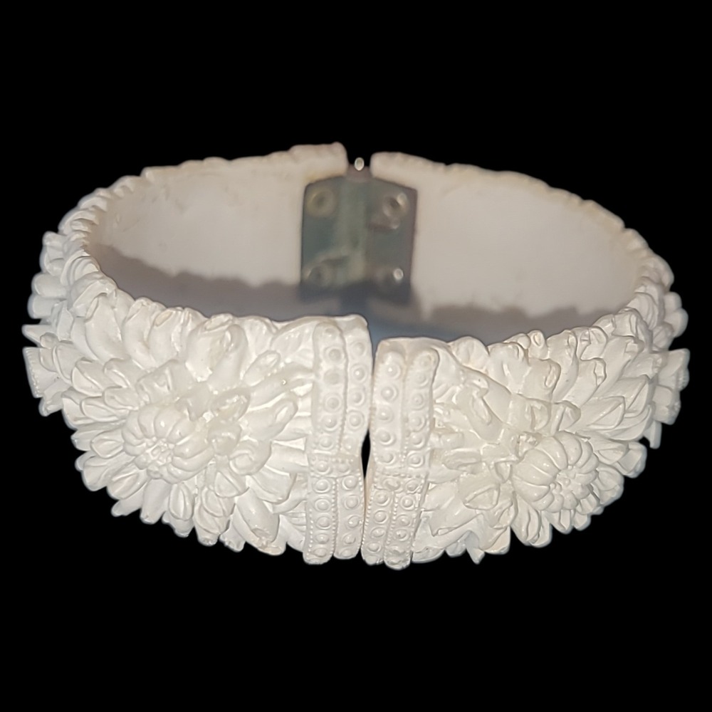 Vintage 1940s Celluloid Clamper Bracelet Carved Chrysanthemum Floral Hinged